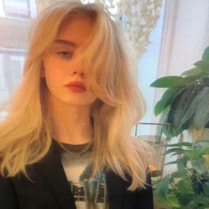 Meet your Posher, Veronica